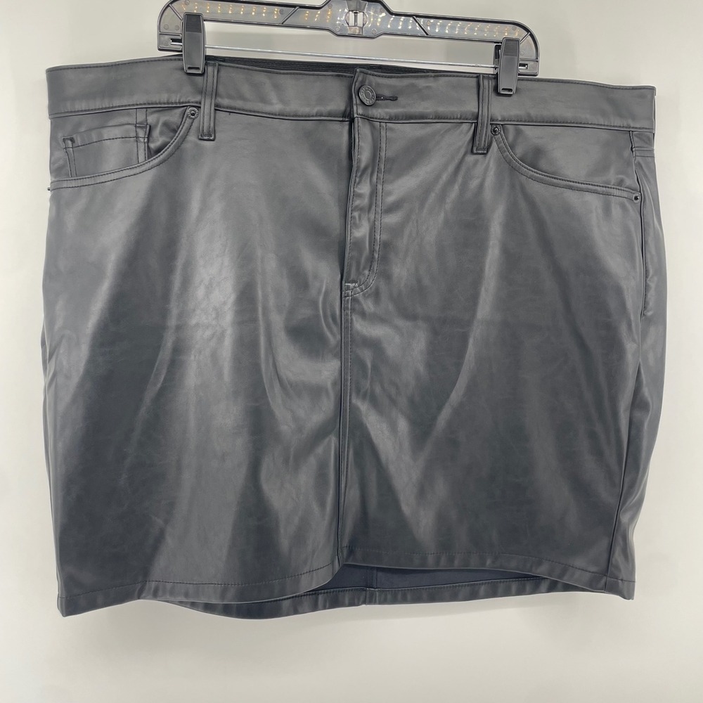 Torrid Mini PU 5Pocket Skirt Women 24 Deep Black Faux Leather NWT